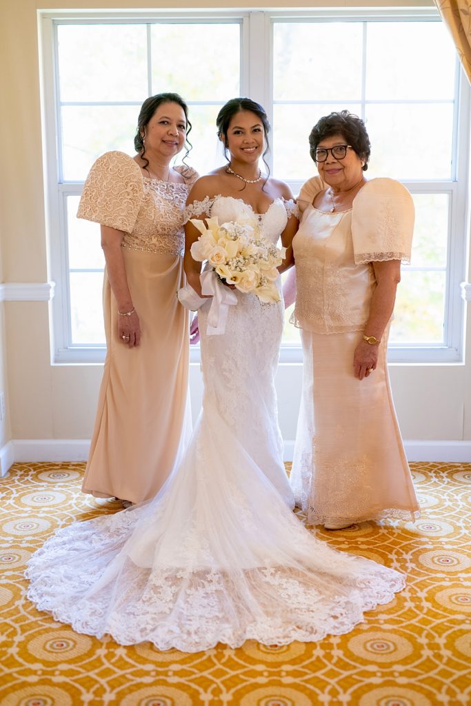 DC wedding portrait of Bride with Mom and groom's Mom.