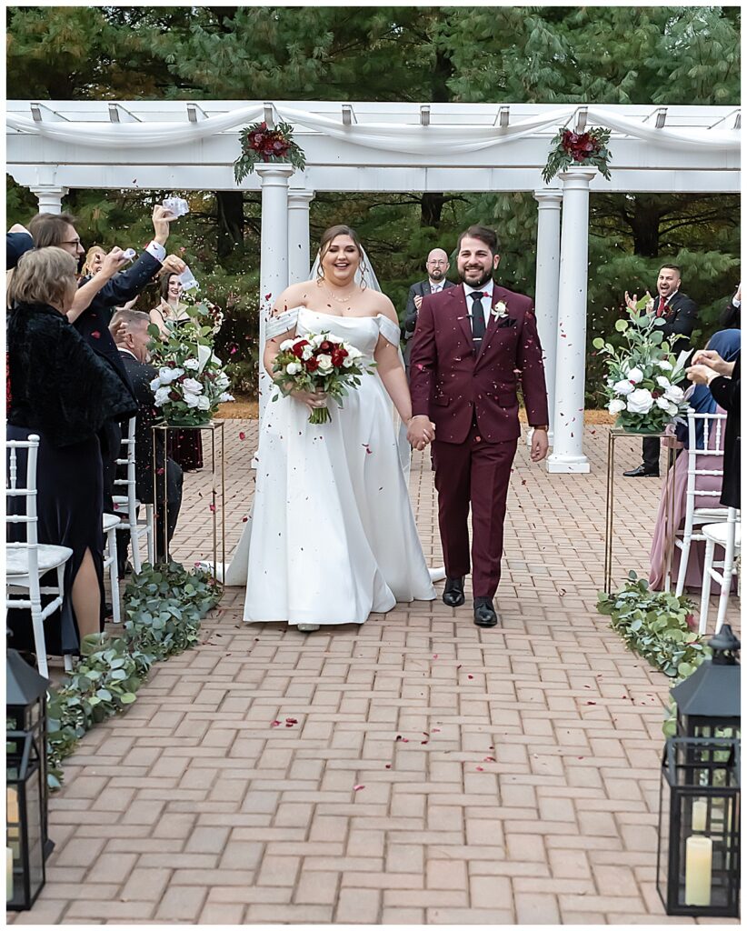 Rose petals used in recessional | Rose Hill Manor