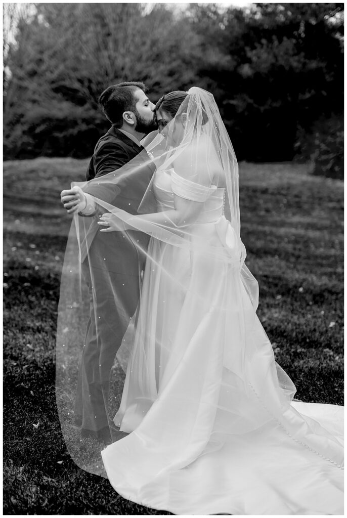DC photographers' favorite black and white portrait | Rose Hill Manor wedding