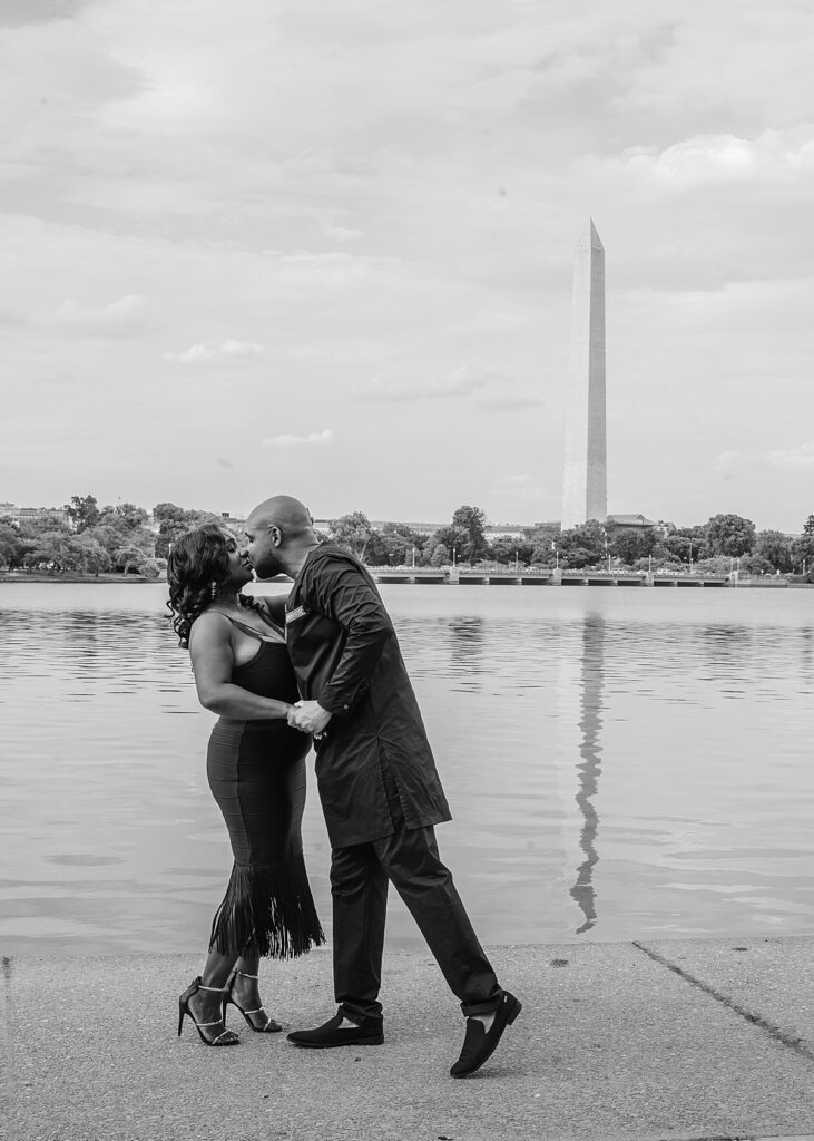 Professional photographer in Washington DC | National Monument engagement photos