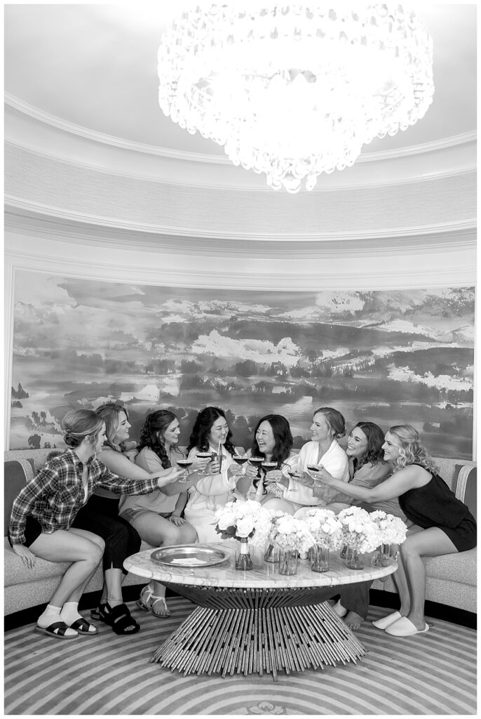 The Willard, one of the best wedding venues in Washington, DC offers an spacious suite for bridal parties.
