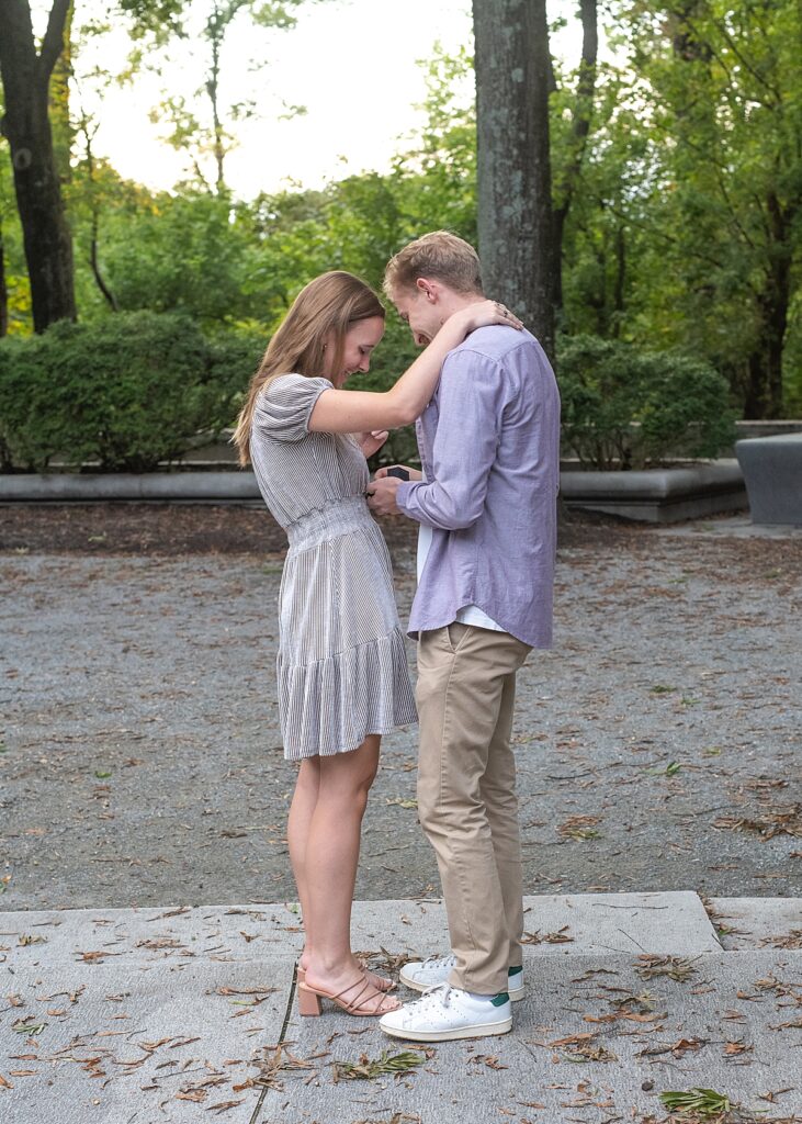 Looking at the ring - DC proposal photographer